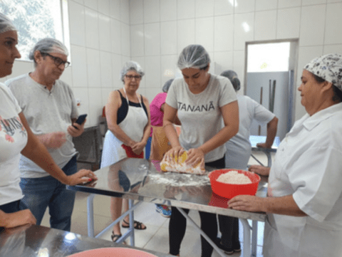 With support from CESE, the Centre for Alternative Technologies in Zona da Mata, raises funds for the empowerment and autonomy of female farmers and businesswomen